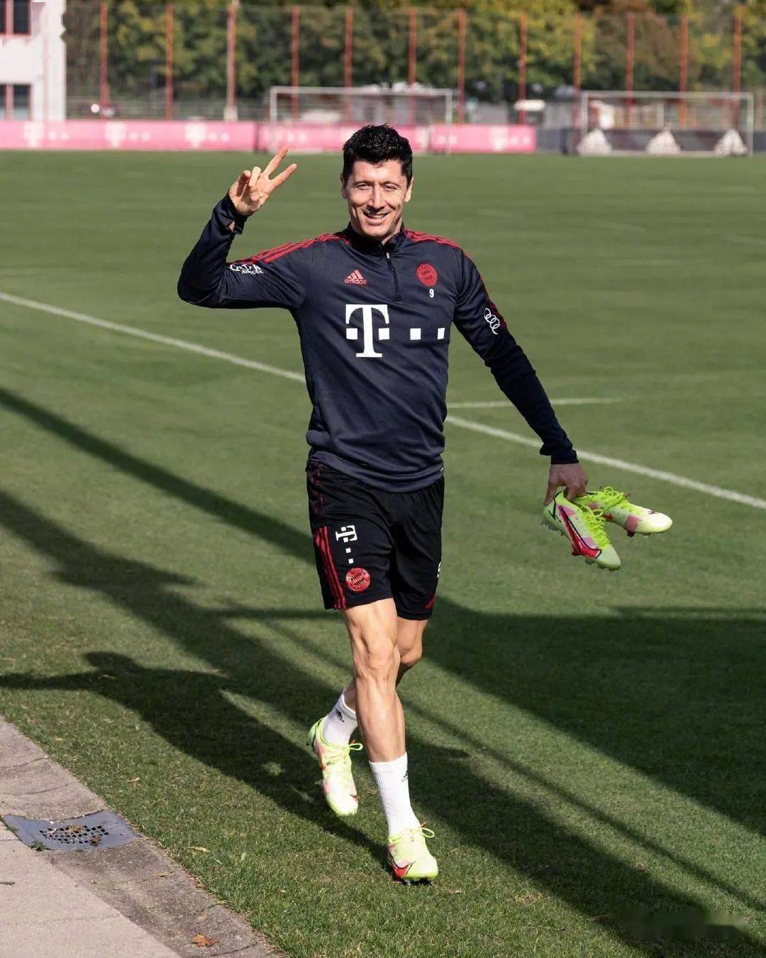 勒沃库森迎CBA常规赛关键赛，赛后外线爆发，引发热议，控场能力受关注的简单介绍